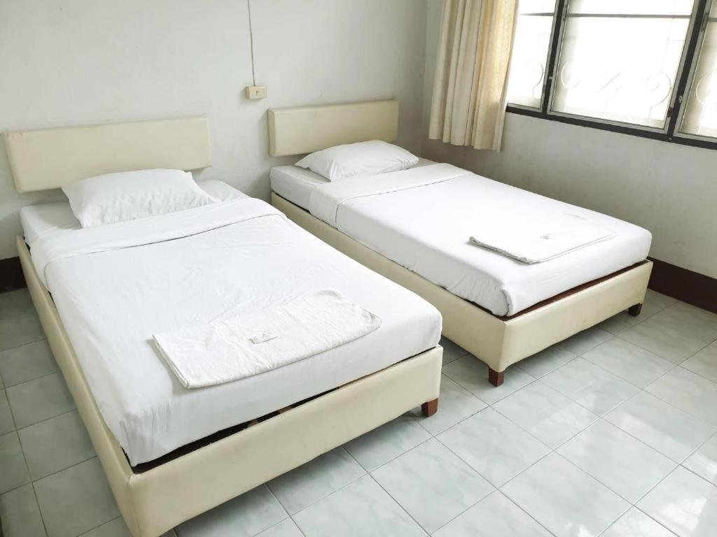 Sa Hotel Trat Kültér fotó