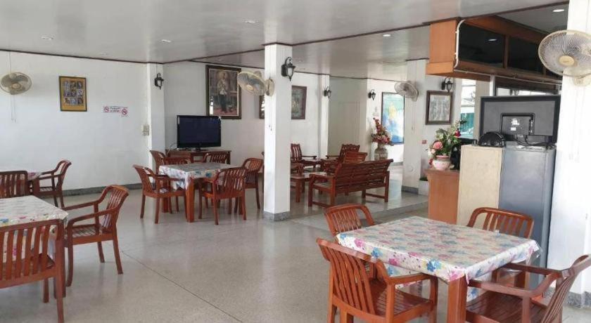 Sa Hotel Trat Kültér fotó